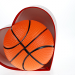 La Torre de Hortaleza une deporte y solidaridad en su torneo de baloncesto